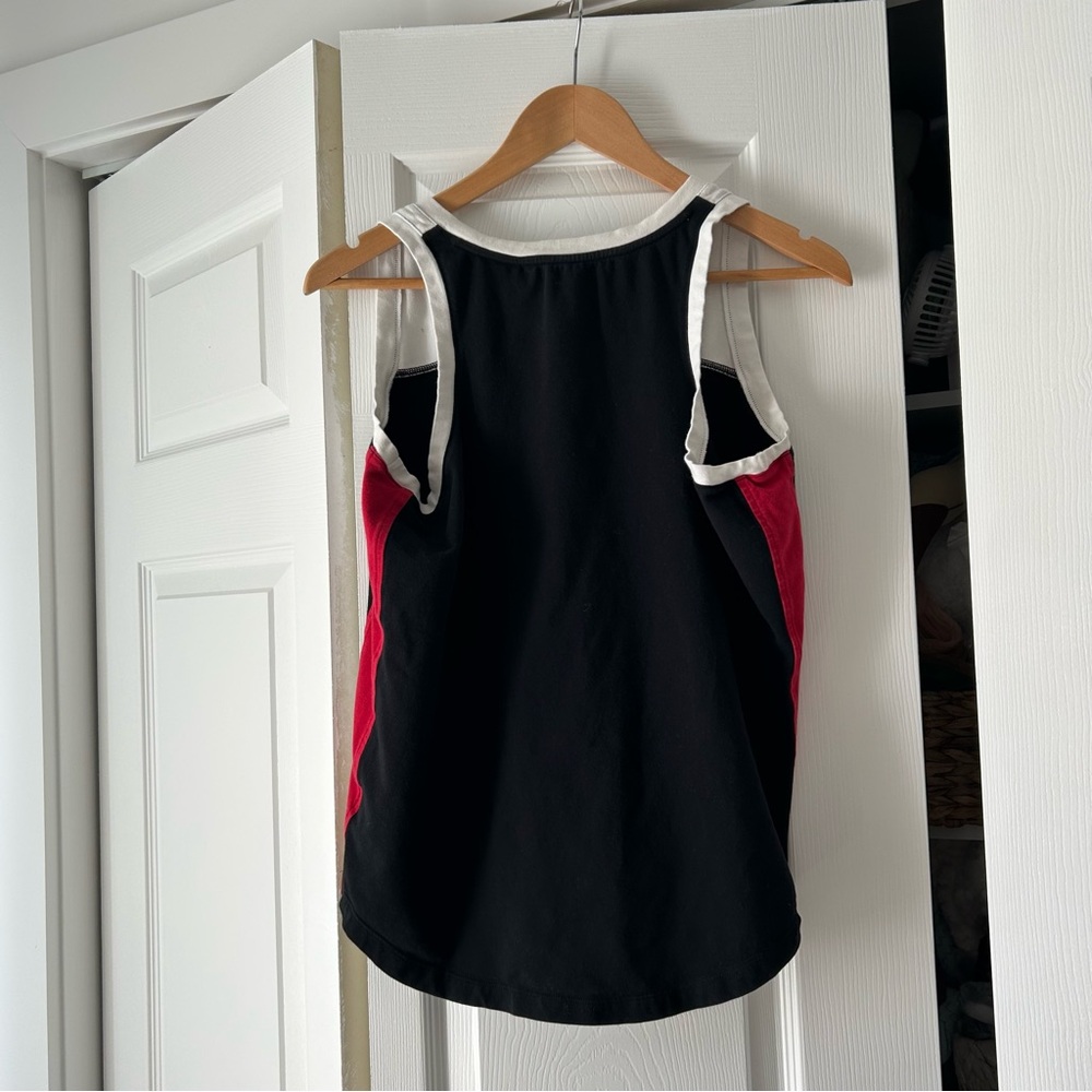 Sold x list Tommy Hilfiger Vintage Y2K Women's Black and Red V-Neck Top XL - Picture 4 of 5